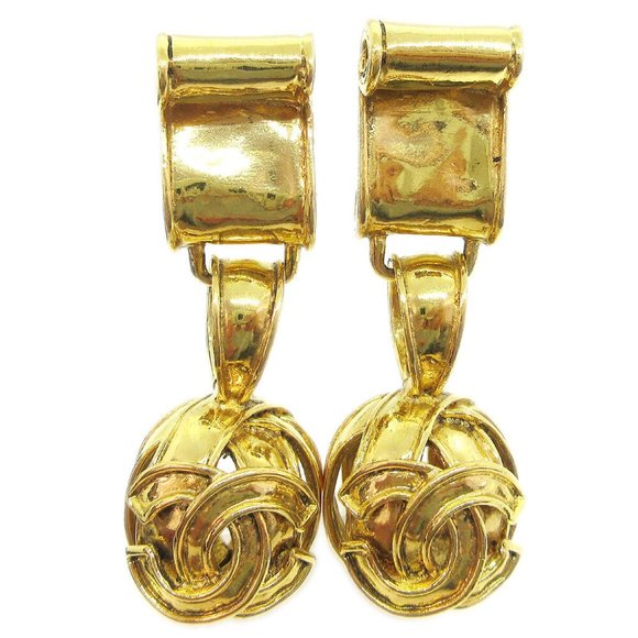 CHANEL CC Logos Shaking Earrings Clip-On Gold-Tone 94P Authentic 80475 - Picture 1 of 4